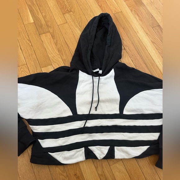 Women’s adidas Black and White Cropped Top Hoodie Size Medium - Picture 3 of 7